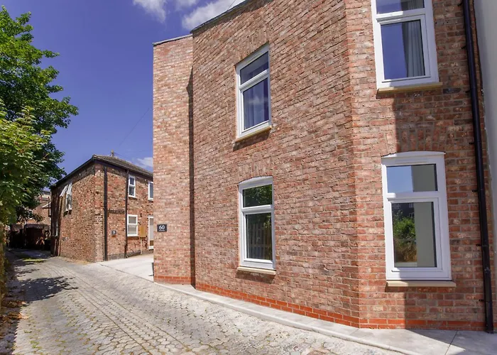 別荘 Beautiful 2 Bed On Quiet Cobblestone Lane, Pet Friendly